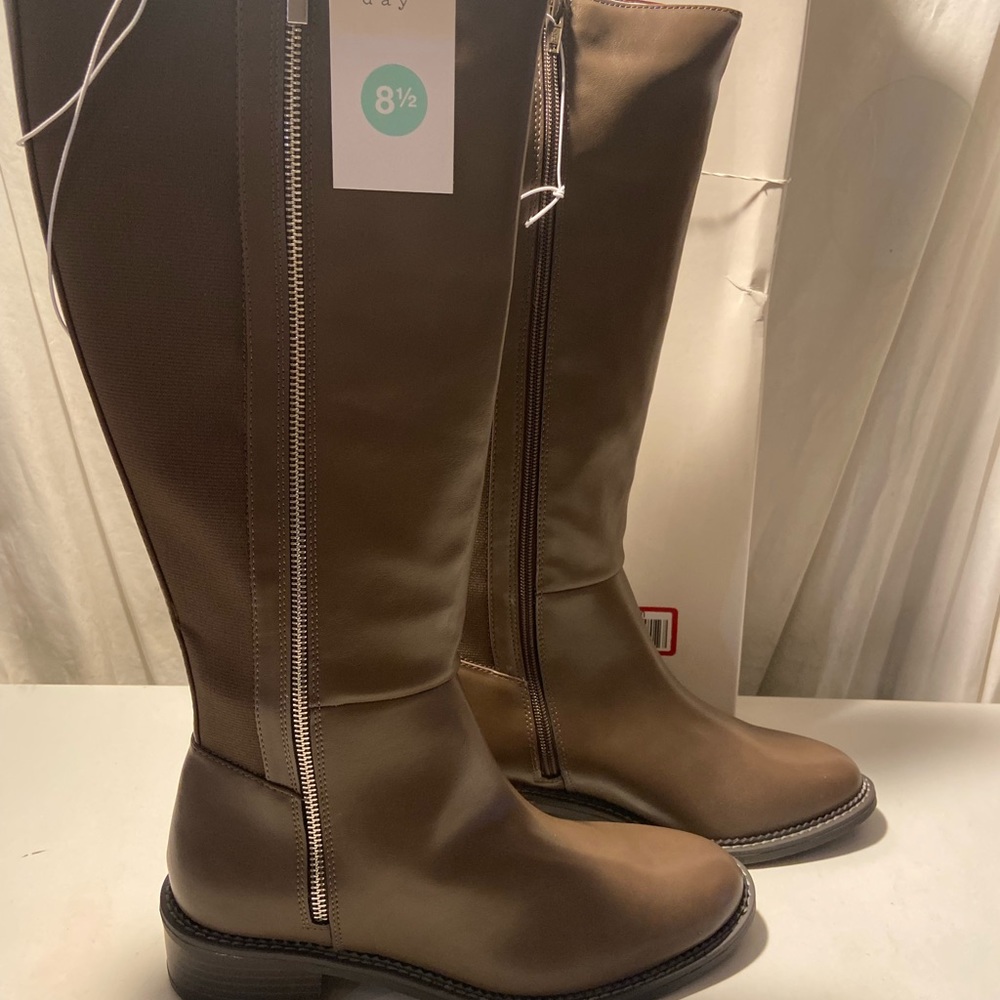 A new day brown knee high boots 1” block heel zip up side various sizes all NWT - Picture 2 of 6
